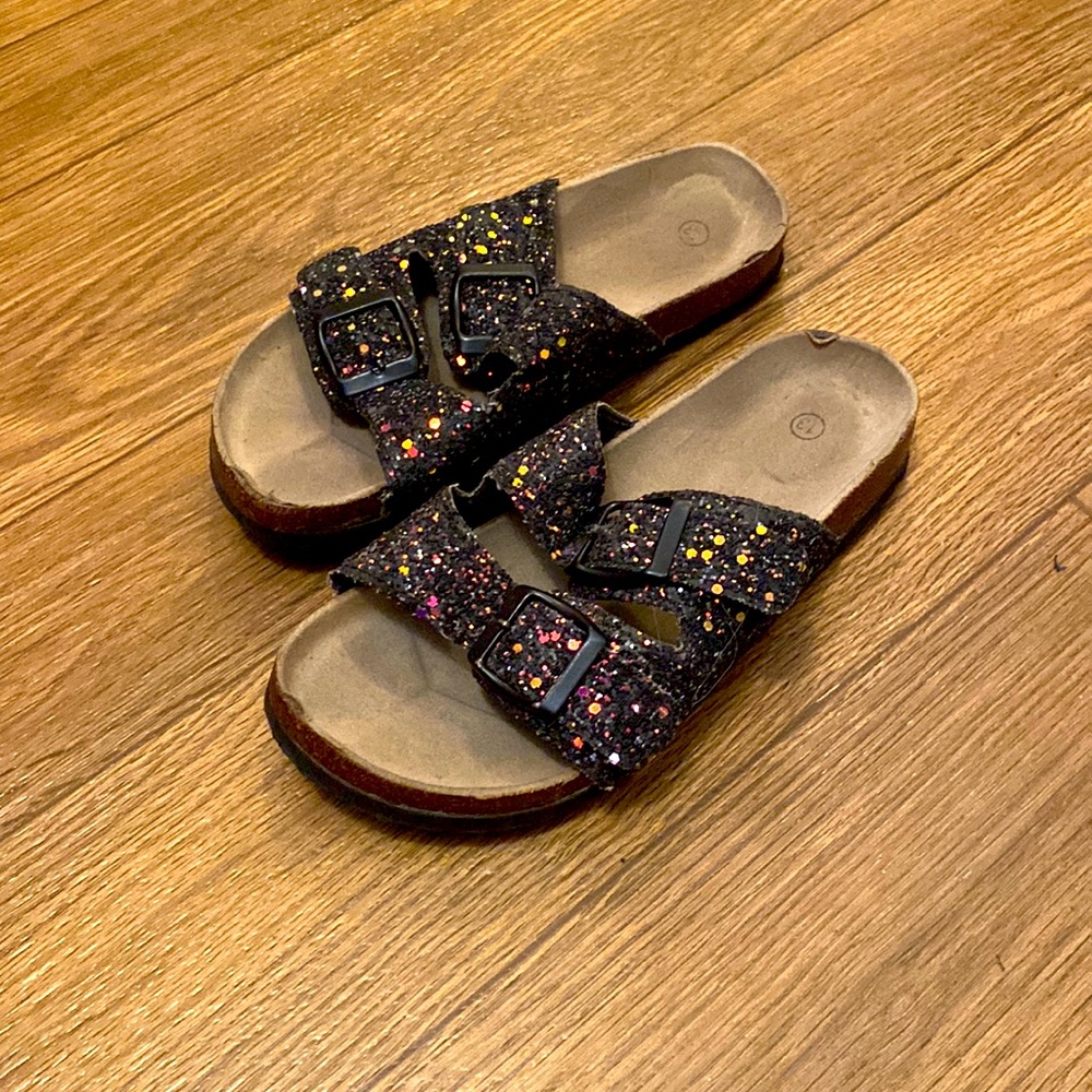 Boutique sandals